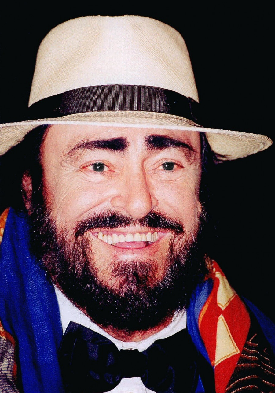 La plaza Fonte de Ramos de Sanxenxo será el epicentro de un homenaje a Luciano Pavarotti y Montserrat Caballé