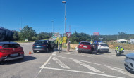 Una mujer resulta herida en un accidente de tráfico en la rotonda de O Vinquiño