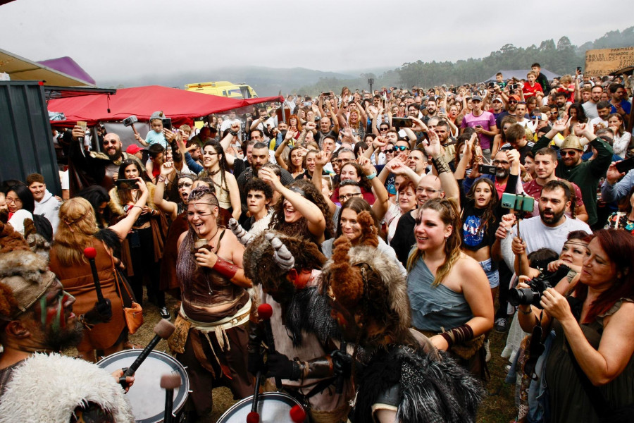 Catoira diseña un operativo especial de limpieza para la Vikinga