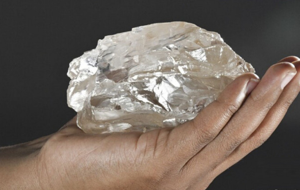 Encuentran en Botsuana el segundo diamante más grande del mundo