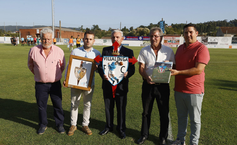 El Villalonga ya tiene en sus manos el escudo restaurado