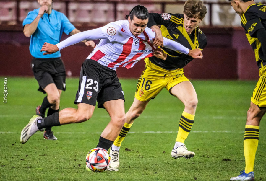 Álex "Compa" se suma al ataque del Arosa SC