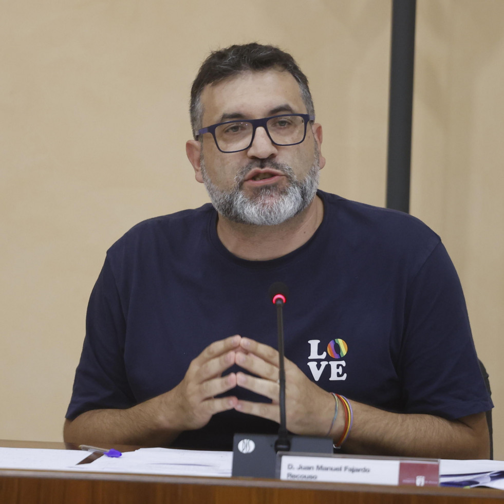 Fajardo pide la comparecencia en Pleno del edil de Turismo por la reducción de trenes a Madrid