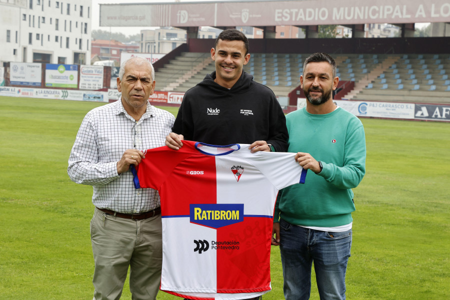 Duque completa el puzzle de un Arosa necesitado de goles