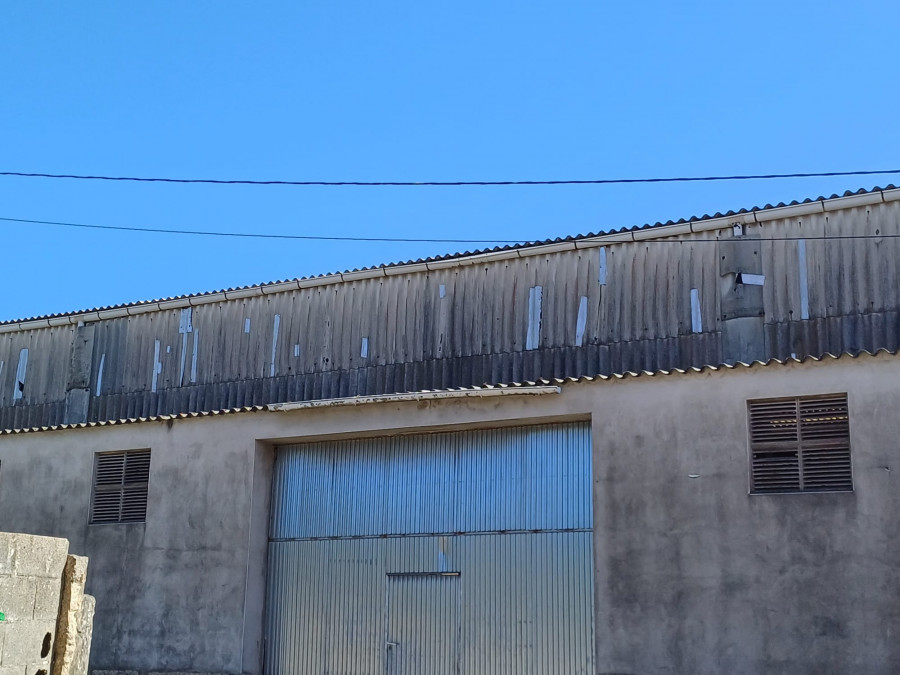 El BNG de Sanxenxo pide al gobierno local que explique por qué no retiró el techo de amianto de A Florida