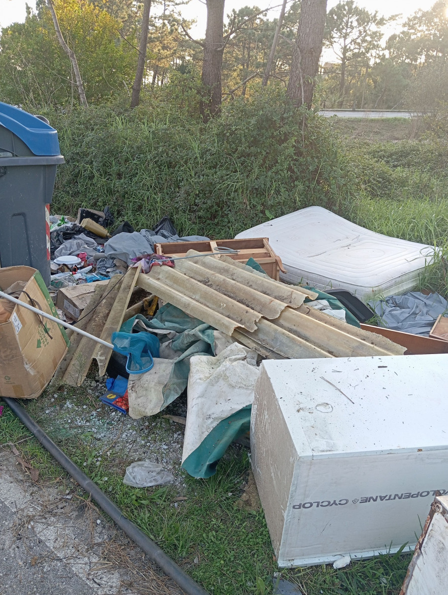 El Concello de O Grove tiene previsto retirar la basura de San Vicente durante el día de hoy