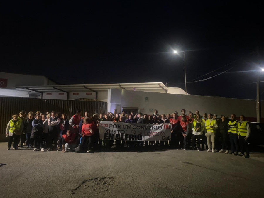 El 100% del personal secunda la primera jornada de huelga en la planta ribeirense de “Alfrío”