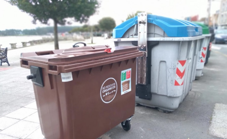 El Concello de O Grove colocará 37 nuevos contenedores de resto e impartirá charlas sobre su uso a los vecinos