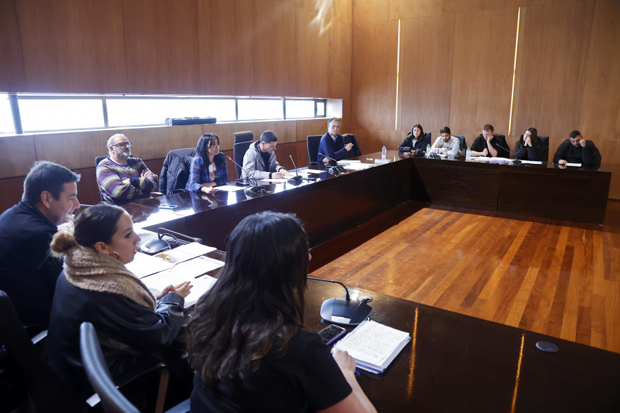 Suárez vuelve a clamar contra la Xunta por no aportar a la EDAR de A Illa y ser una obra dirigida al saneamiento de la Ría