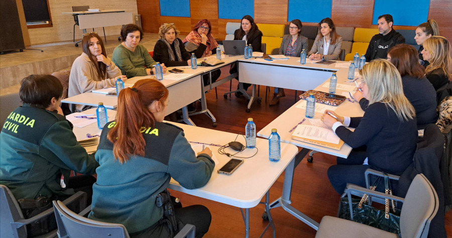 Guardia Civil y Policía Local realizan el seguimiento de 23 casos de víctimas de violencia machista en A Pobra