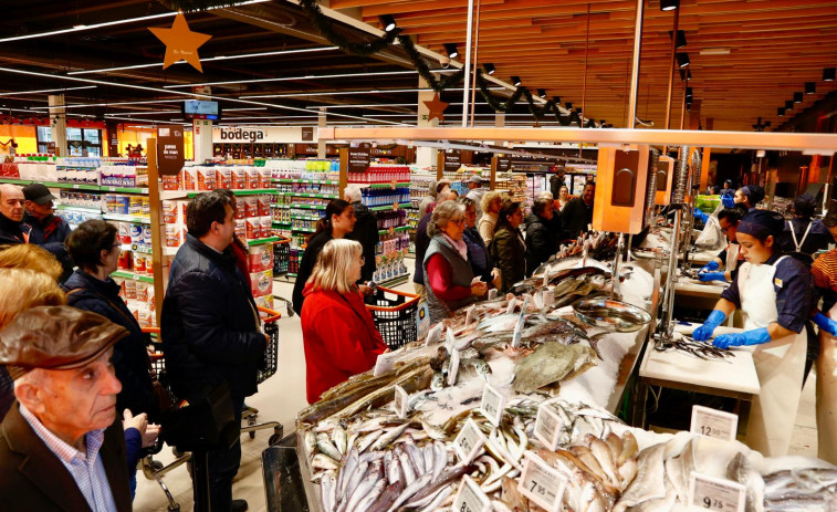 Gadis inaugura su nuevo supermercado en Sanxenxo