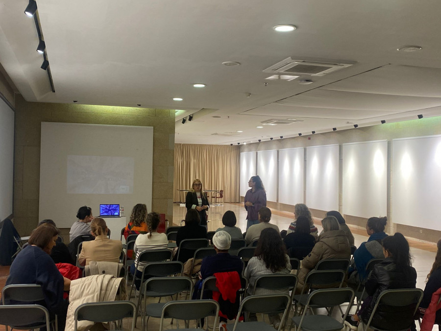Cerca de 100 alumnos participarán en un curso especializado en violencia de género en Ribeira