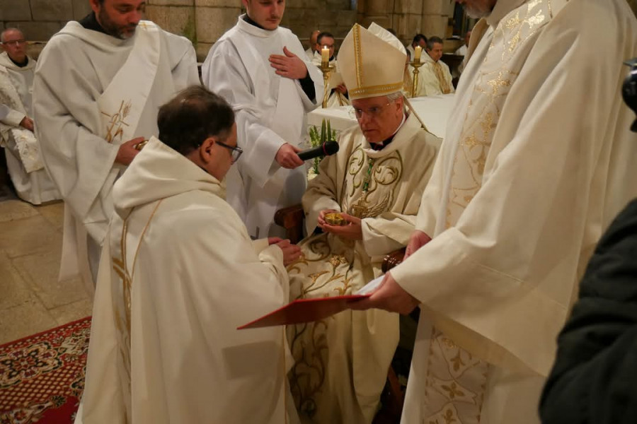 El rianxeiro Pascual Abalo fue ordenado sacerdote después de más de 25 años de fraile en el Monasterio de Oseira