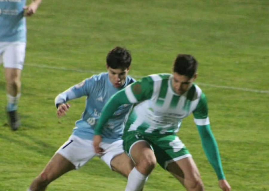 El Villalonga logra su tercera victoria seguida y sale del pozo