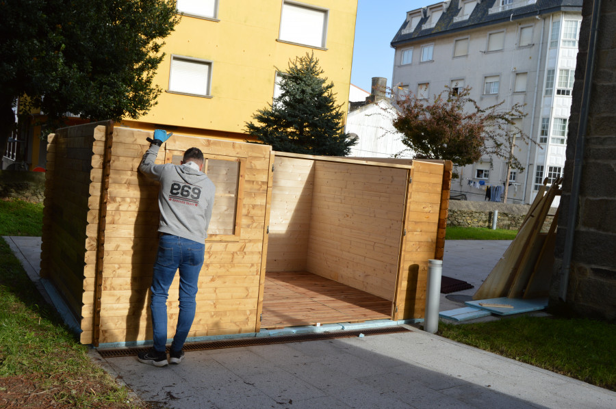 La Casa de Don Fernando, en Sanxenxo, se convierte en un pueblo nevado para recibir a Papa Noel
