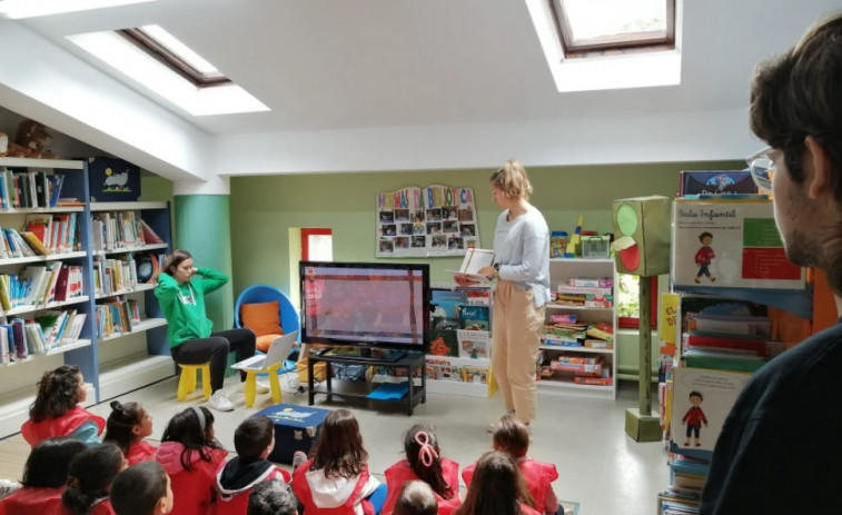 El programa “Biblioteca e máis” para fomentar la lectura de O Grove consigue un Premio María Moliner