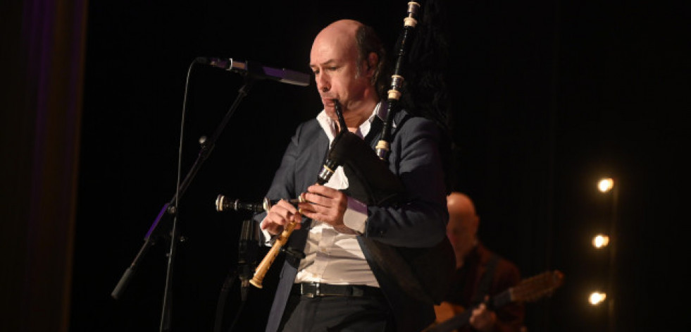 Carlos Núñez regresa a Ferrol: “O Nadal é o solsticio de inverno, un momento especial para conectar coa natureza e esta música”