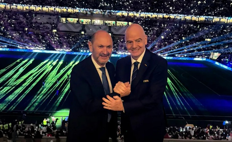 Rafael Louzán mantiene una reunión con el presidente de FIFA en Catar