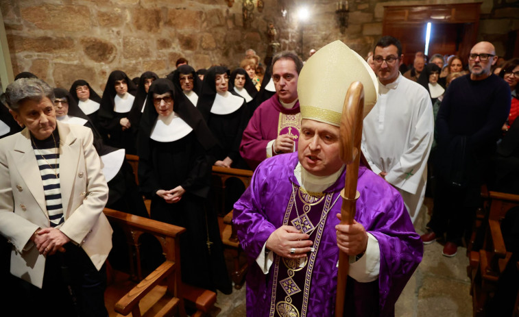 Gratitud por los 85 años de labor de las monjas del ya antiguo asilo de Cambados