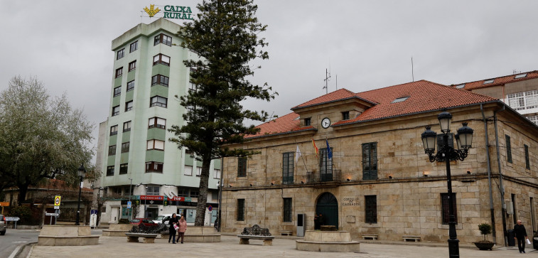 Lago confía en cubrir la plaza vacante en urbanismo en “menos dun mes” para desatascar el departamento