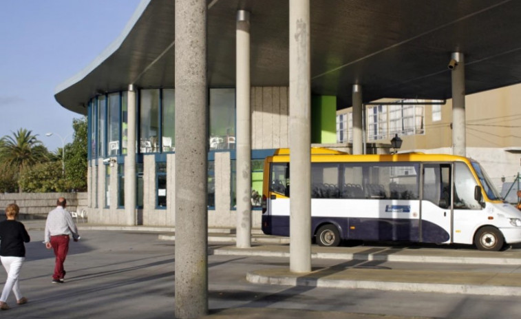 Apoyo unánime del Pleno de Cambados para exigir a la Xunta aumentar las frecuencias de bus en la comarca