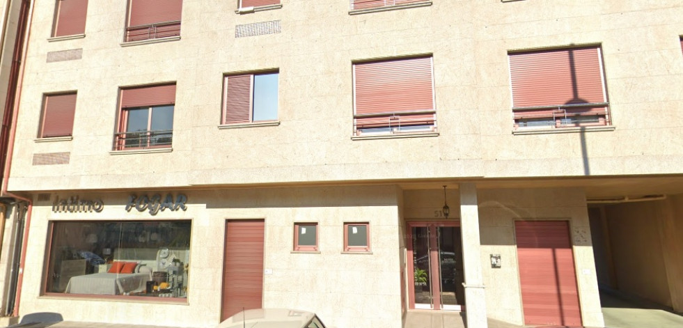 Subastan la parte alta de un dúplex en Valga con un inquilino dentro y sin acceso desde fuera