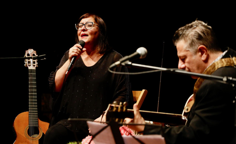 Uxía y Pablo Novoa encandilan en A Illa