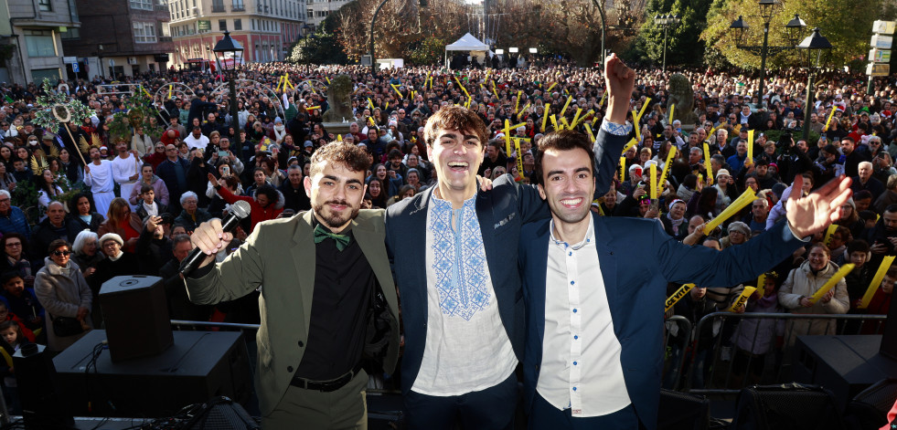 Búscate en la Toma das Uvas de Vilagarcía con los Mozos de Arousa