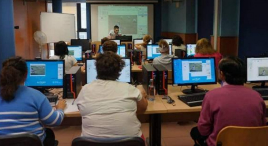 El aula Cemit de Boiro oferta para este mes tres cursos formativos sobre nuevas tecnologías