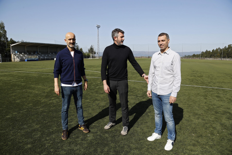 El Concello de Vilagarcía renueva los vestuarios de Berdón tras la reforma del terreno de juego