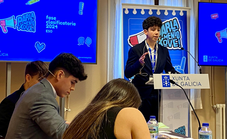 El IES Carril, el Cotarelo y As Filipenses representarán a Vilagarcía en el Club de Debate