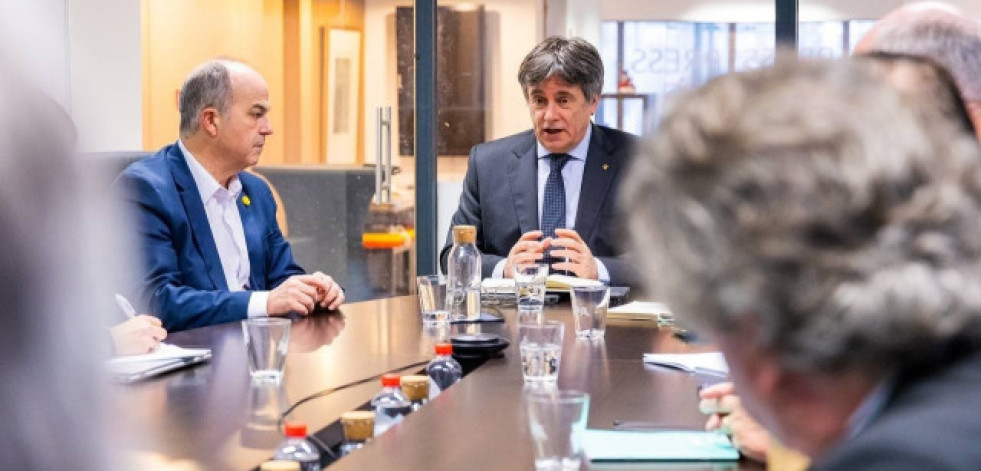 El Gobierno alcanza un acuerdo con Junts para sacar adelante medidas del decreto ómnibus