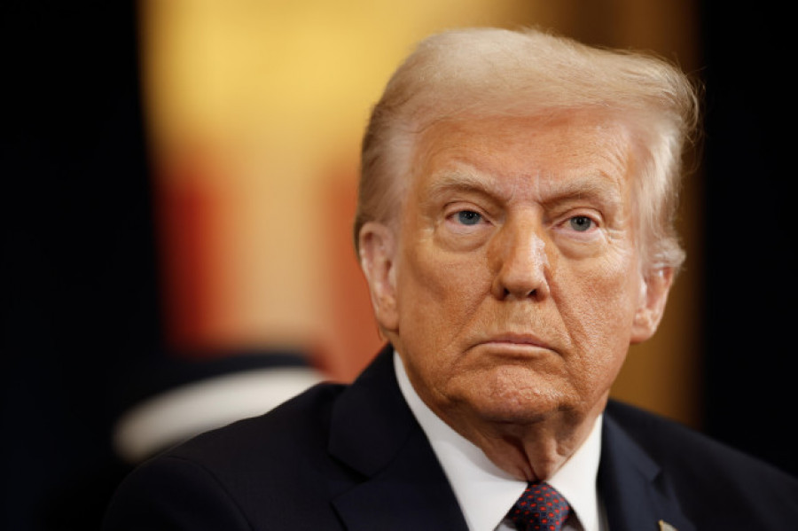Wall Street abre con fuertes caídas en la primera jornada tras aranceles globales de Trump