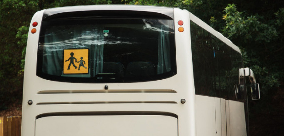 El chófer de un bus que transportaba a varios menores triplica la tasa de alcoholemia