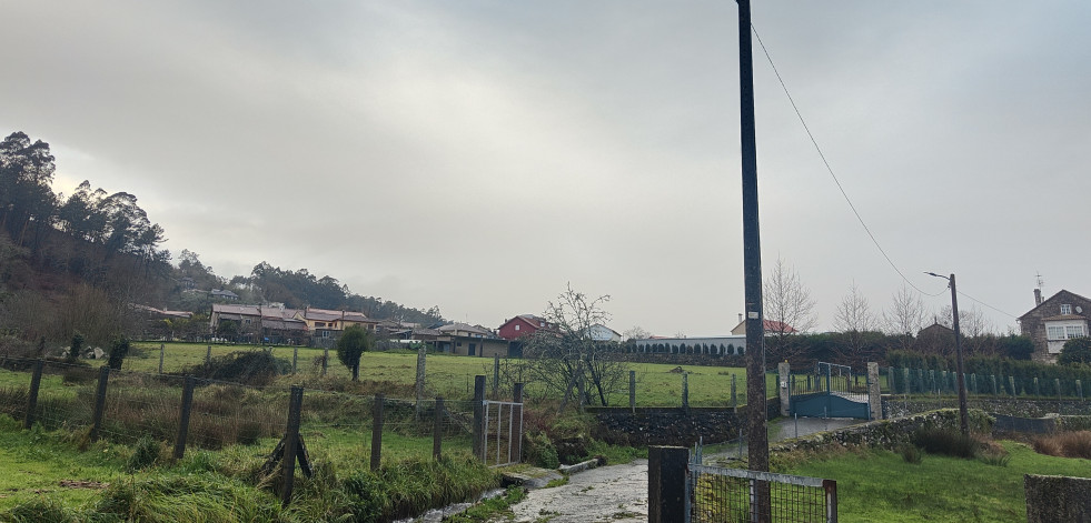 El BNG de Valga vincula el fundido de la mitad de las nuevas farolas a una adjudicación demasiado barata