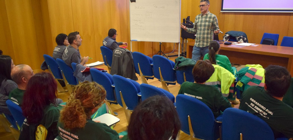 Los participantes del Obradoiro de Emprego Ulla-Umia reciben formación en materia de igualdad