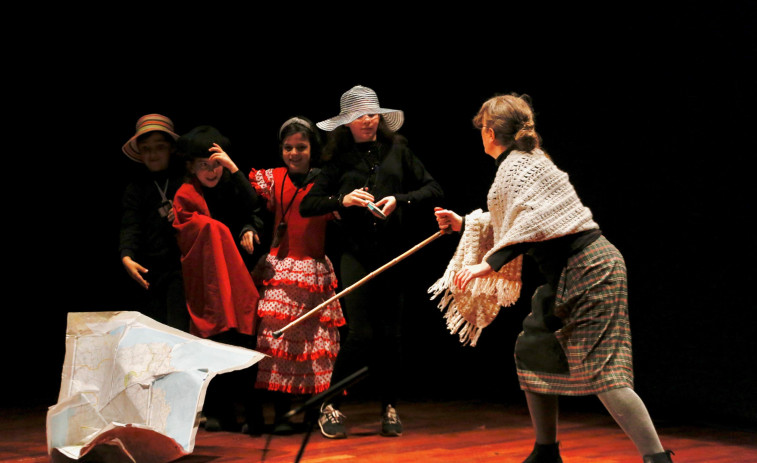 Ribadumia disfrutó del grupo teatral del colegio As Covas de Meaño