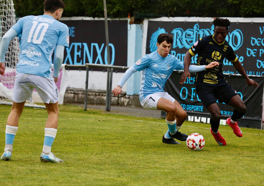 Un superlativo Villalonga firma un “póker” en San Pedro ante el Viveiro