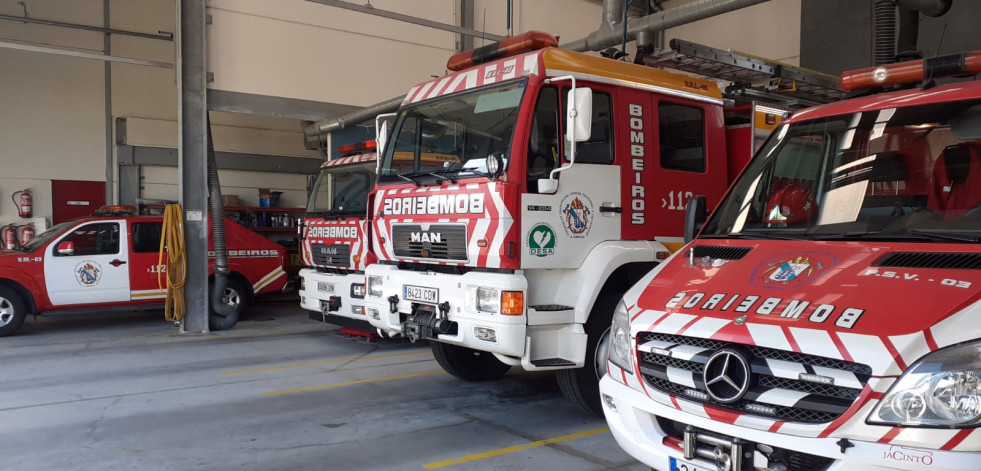 Los bomberos intervienen en una vivienda de Boiro por presencia de humo