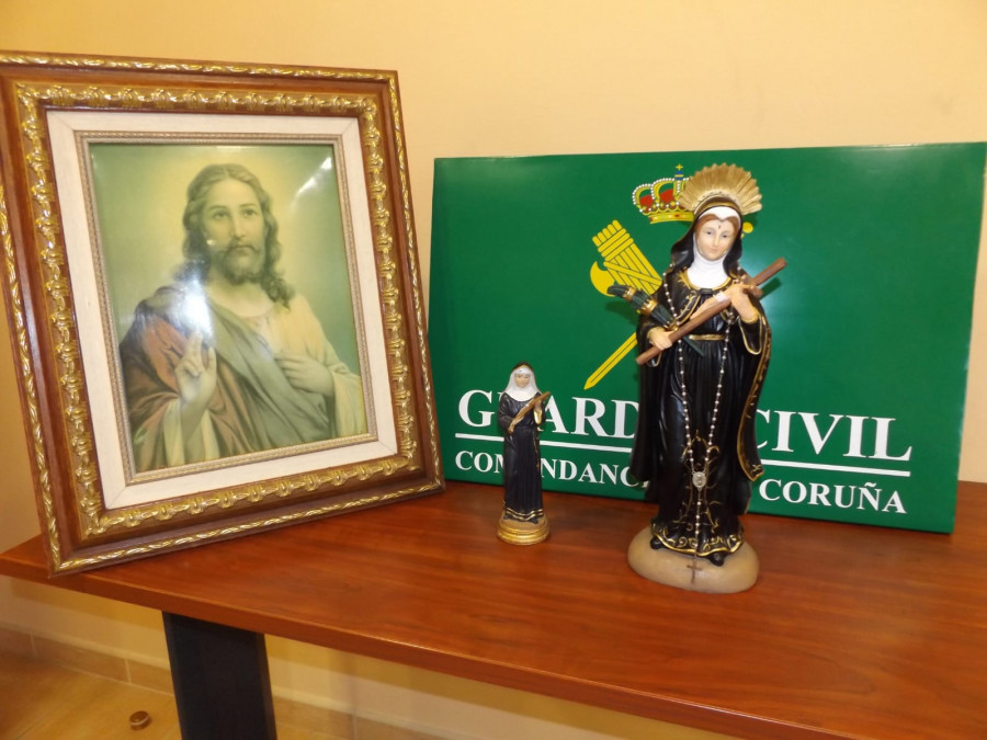 Detienen al autor del robo de imágenes religiosas en la capilla de Santa Rita de Boiro