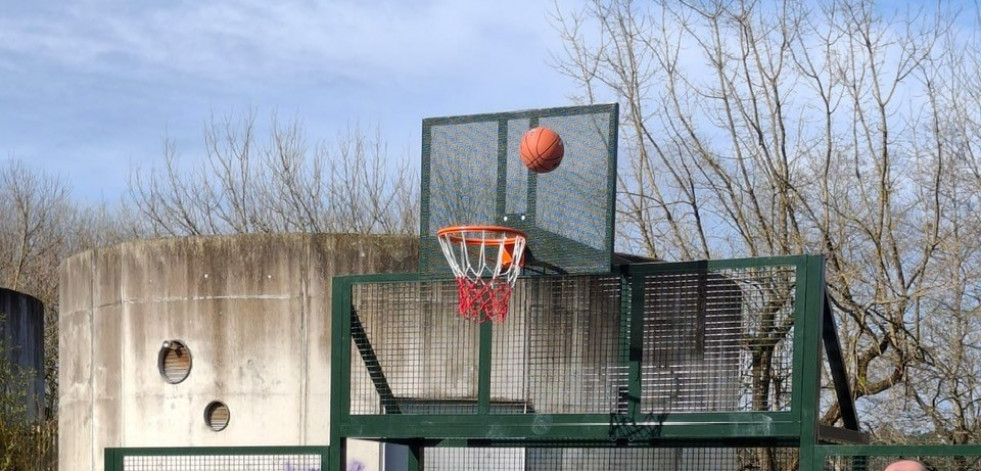 Caldas inaugura la Pista Multideporte de A Tafona y suma atractivos a la zona