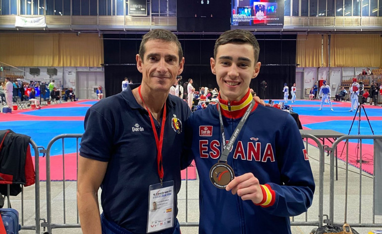 Javi Otero se cuelga  la medalla de bronce  en el Open de Eslovenia