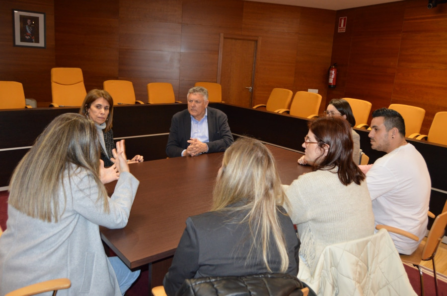 El Concello de Sanxenxo valora articular una línea de ayudas para el servicio de atención temprana