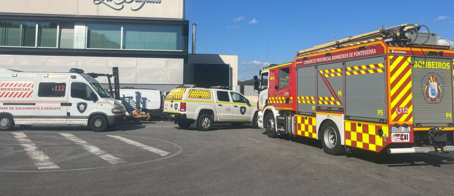 Fallece un operario en una fábrica de conservas de Ribadumia al quedar atrapado en un transelevador