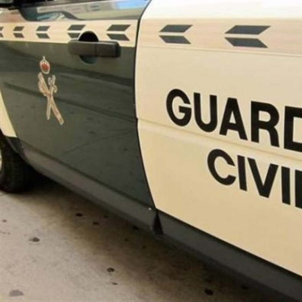 Identificado en Lugo un conductor que se hacía pasar por taxista y tenía armas prohibidas