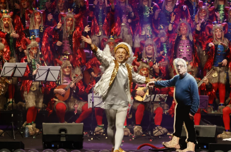 Jana de Leria gana el Festival de Comparsas de O Grove por cuarto año consecutivo