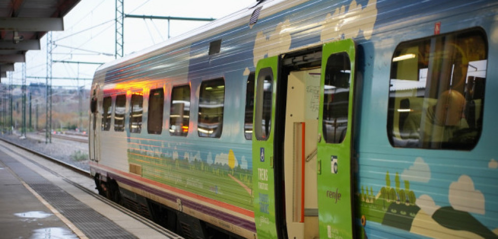 Las Camelias en Flor dan la bienvenida a la nueva temporada de los Trenes Turísticos de Galicia