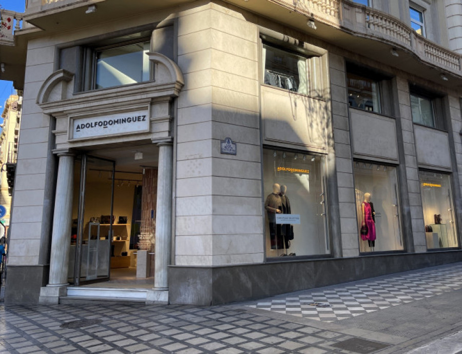 Adolfo Domínguez duplica sus ventas a través de Live Shopping hasta noviembre
