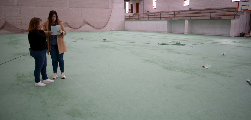 Valga mejora la pista del pabellón de Baño por un importe cercano a los 50.000 euros