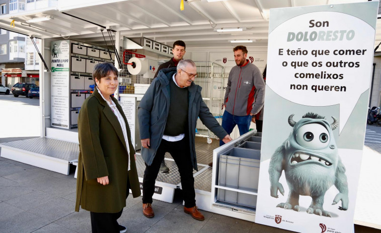 Así funciona el punto limpio informatizado que ya está en las calles de Vilagarcía